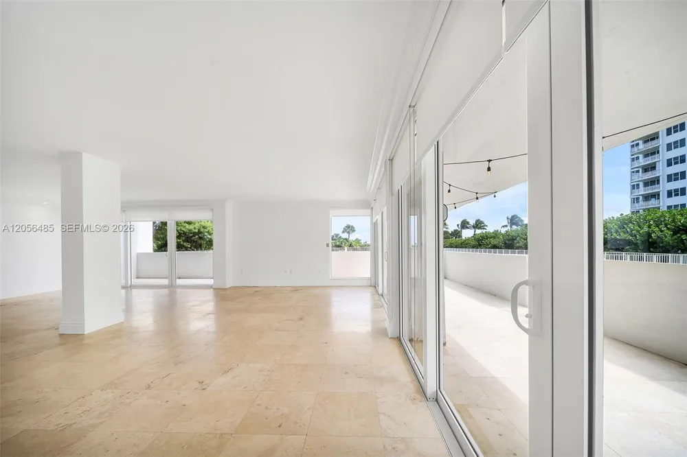 199 Ocean Lane Dr #201 Key Biscayne, FL 33149