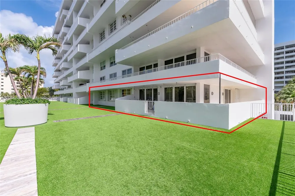 199 Ocean Lane Dr #201 Key Biscayne, FL 33149