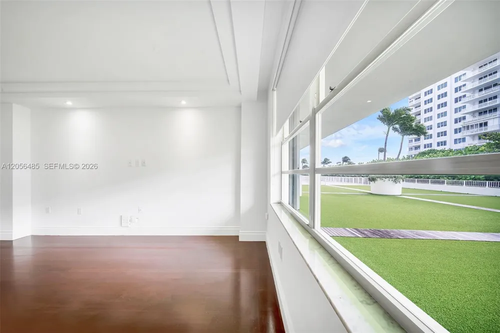 199 Ocean Lane Dr #201 Key Biscayne, FL 33149