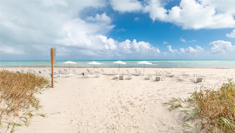 199 Ocean Lane Dr #201 Key Biscayne, FL 33149