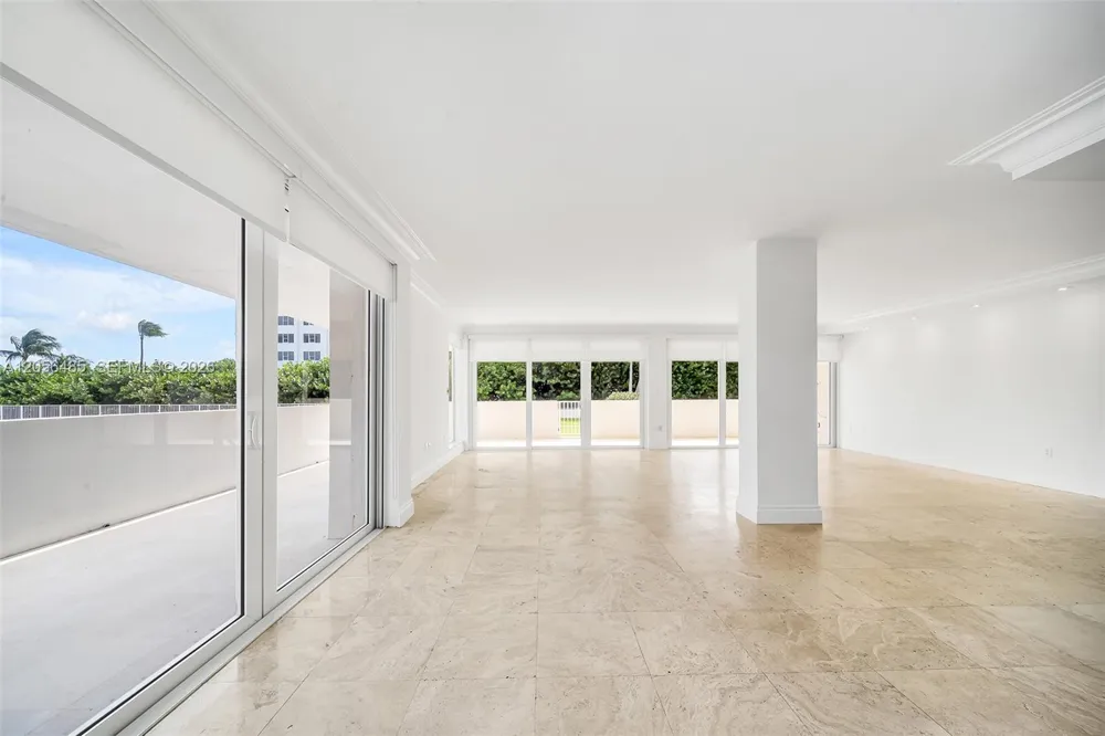 199 Ocean Lane Dr #201 Key Biscayne, FL 33149