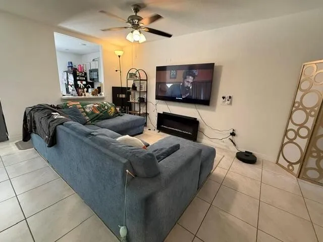 561 NE 5th Way Florida City, FL 33034