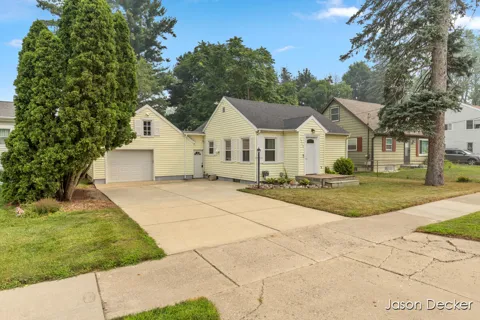 1524 Downey Street