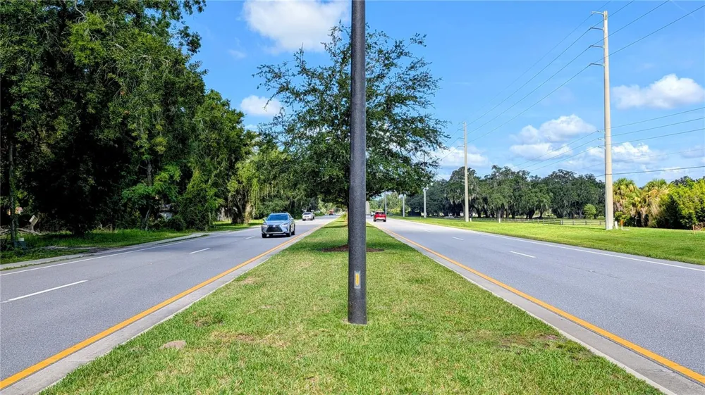 5211 WARM SPRINGS AVENUE Wildwood, FL 34785