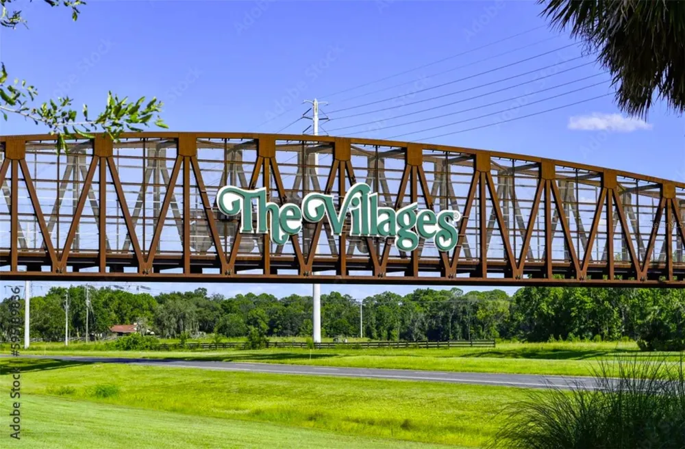5211 WARM SPRINGS AVENUE Wildwood, FL 34785