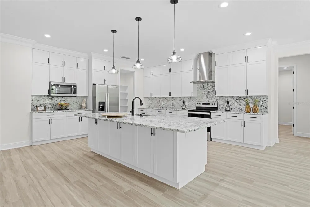 18130 PARROT ROAD Weeki Wachee, FL 34614
