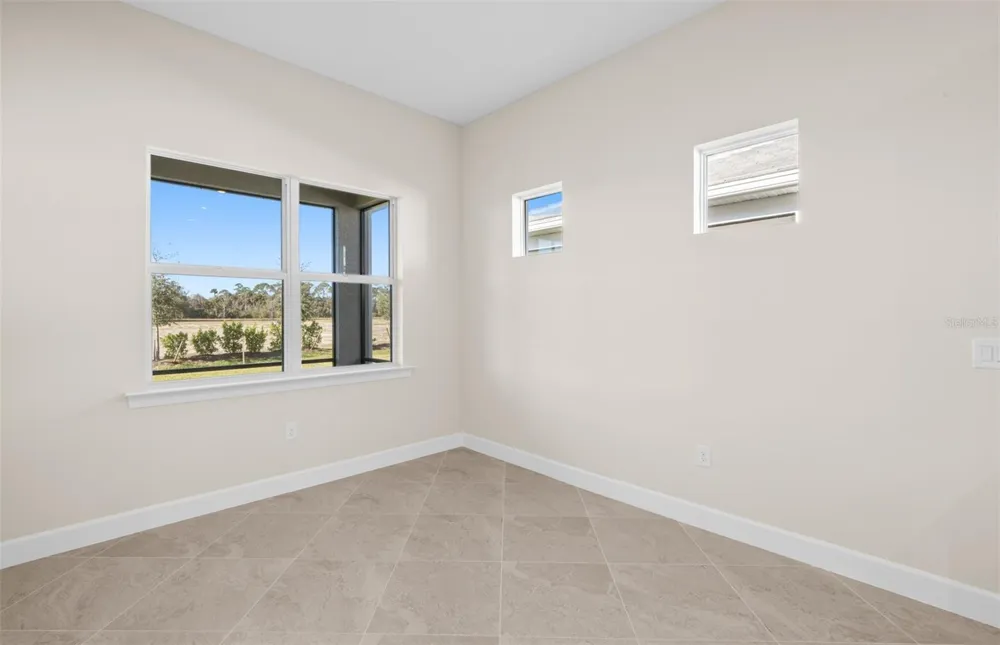 7621 FULHAM AVENUE Bradenton, FL 34210