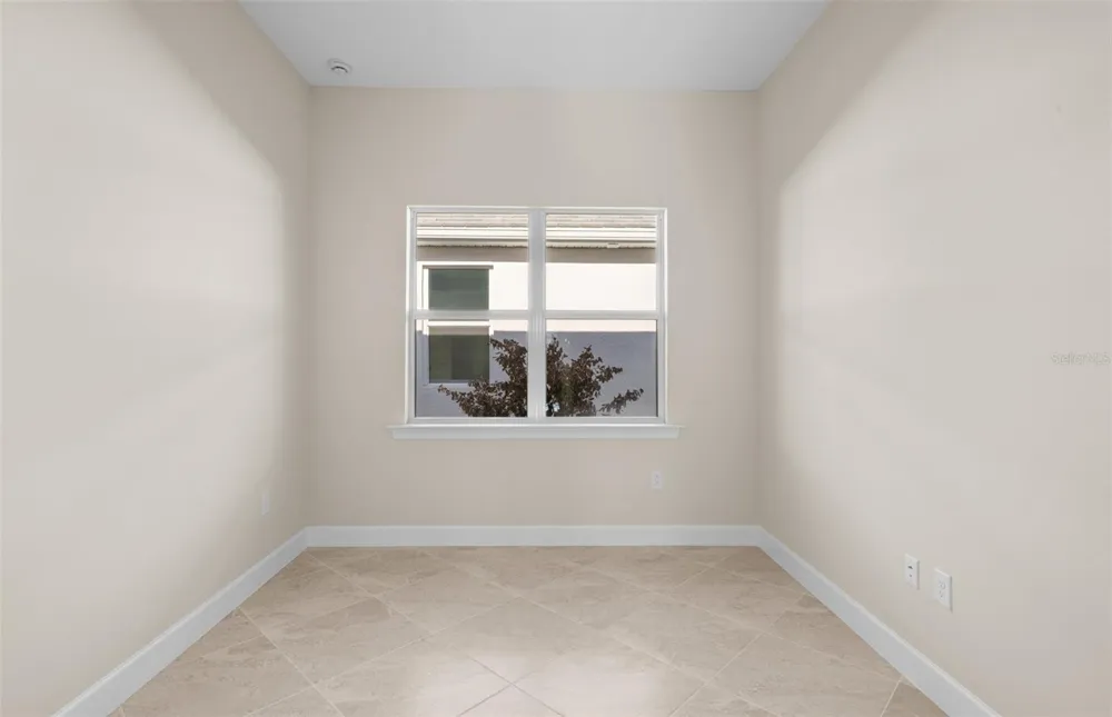 7621 FULHAM AVENUE Bradenton, FL 34210