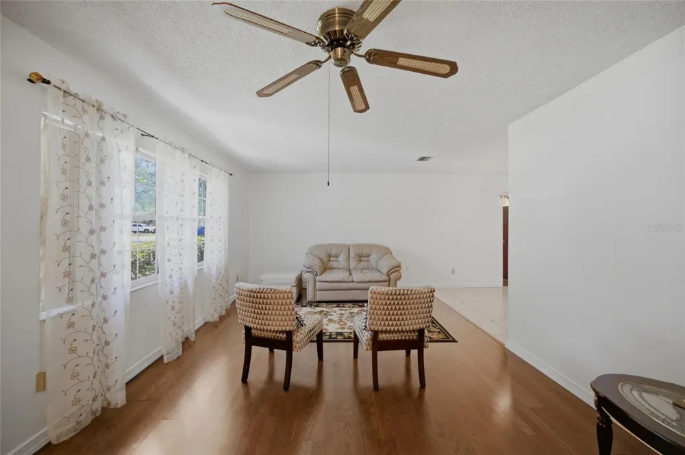 13510 CAPITOL DRIVE Tampa, FL 33613