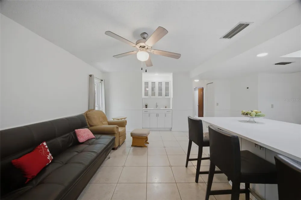 13510 CAPITOL DRIVE Tampa, FL 33613