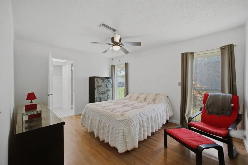 13510 CAPITOL DRIVE Tampa, FL 33613