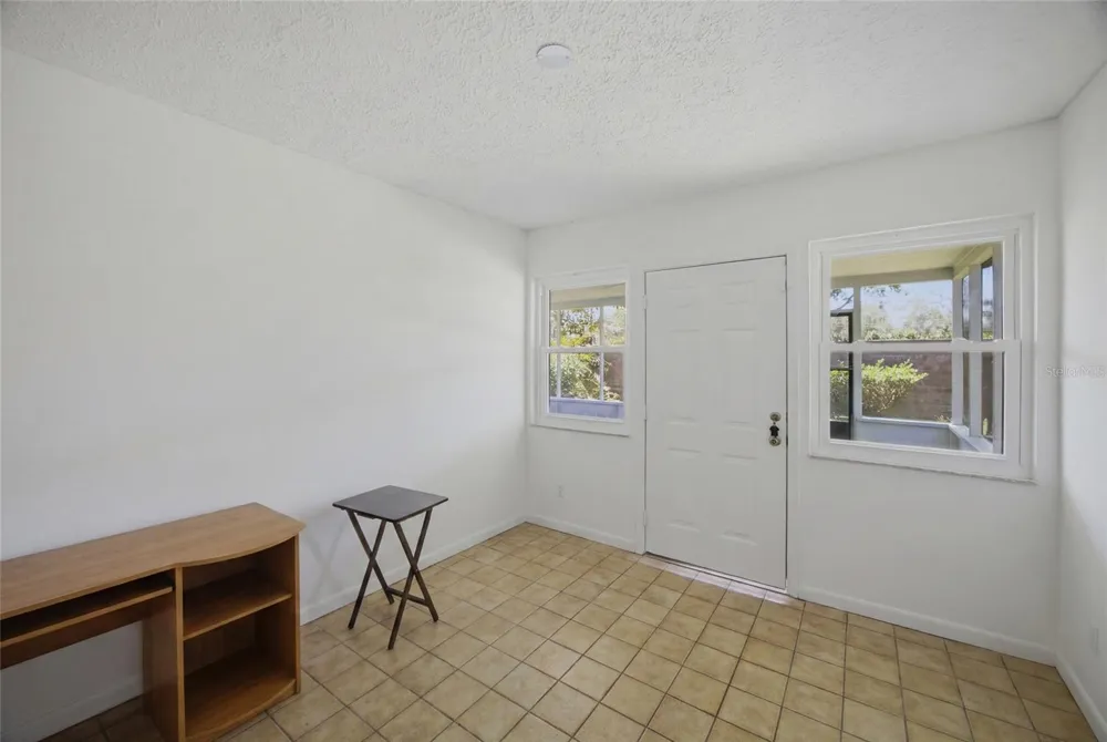 13510 CAPITOL DRIVE Tampa, FL 33613