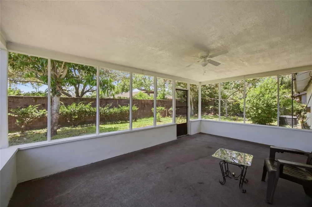 13510 CAPITOL DRIVE Tampa, FL 33613