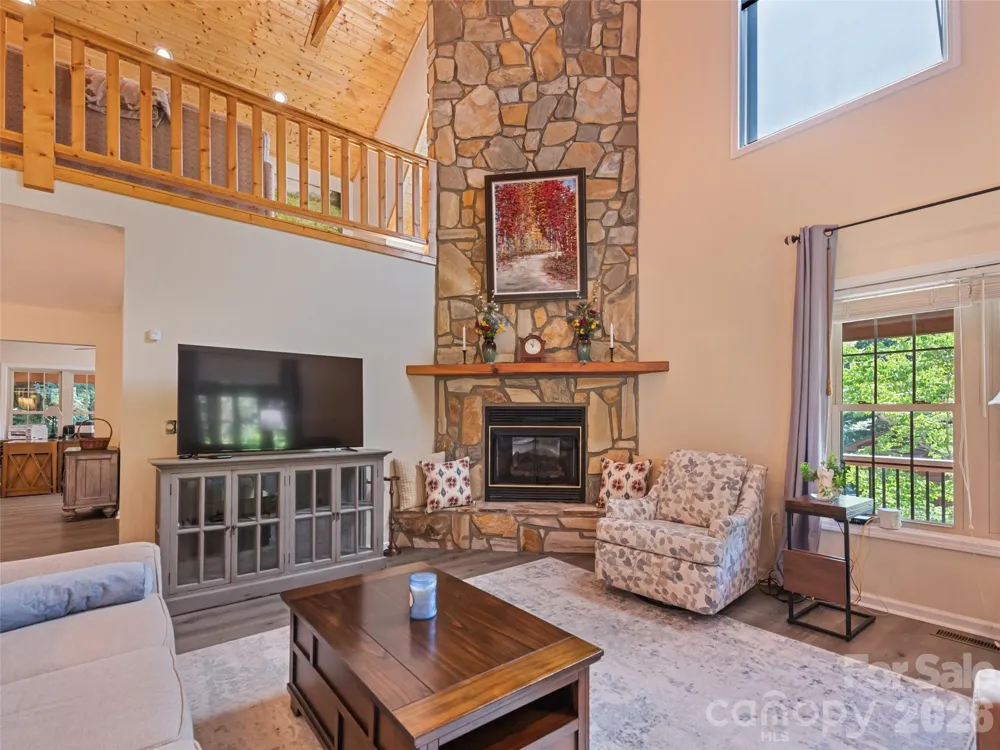 612 Brannon Forest Drive Waynesville, NC 28785