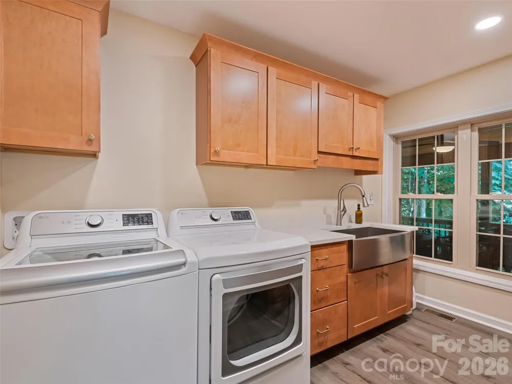 612 Brannon Forest Drive Waynesville, NC 28785