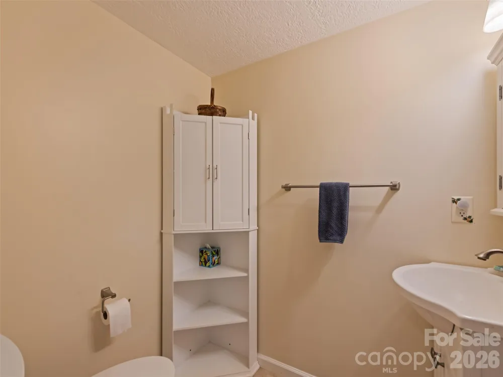 612 Brannon Forest Drive Waynesville, NC 28785