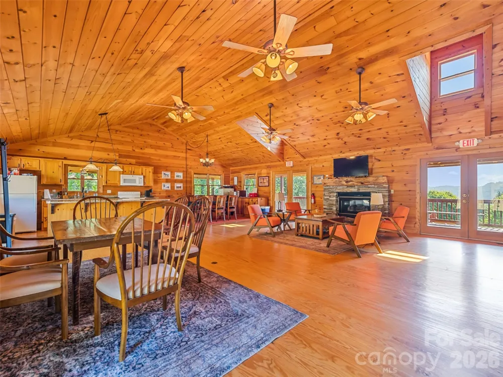 612 Brannon Forest Drive Waynesville, NC 28785