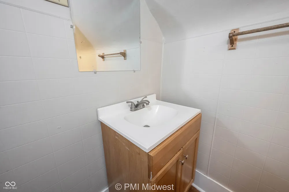 831 S Webster Street Kokomo, IN 46901