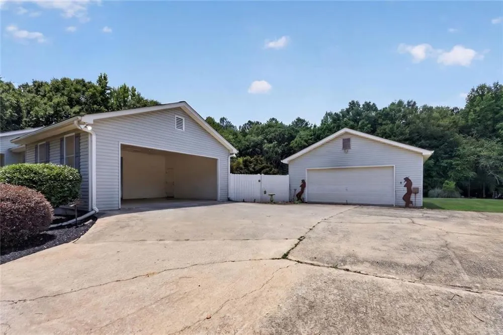 8715 Gullatt Road Palmetto, GA 30268