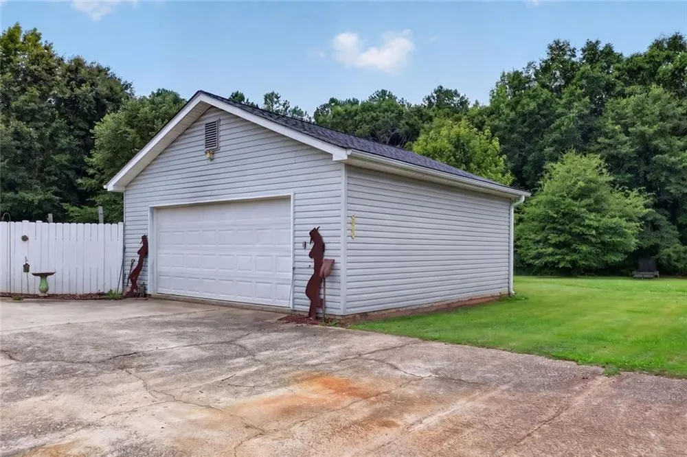 8715 Gullatt Road Palmetto, GA 30268