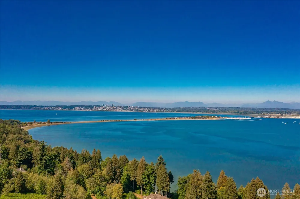 5522 Puffin Place Blaine, WA 98230
