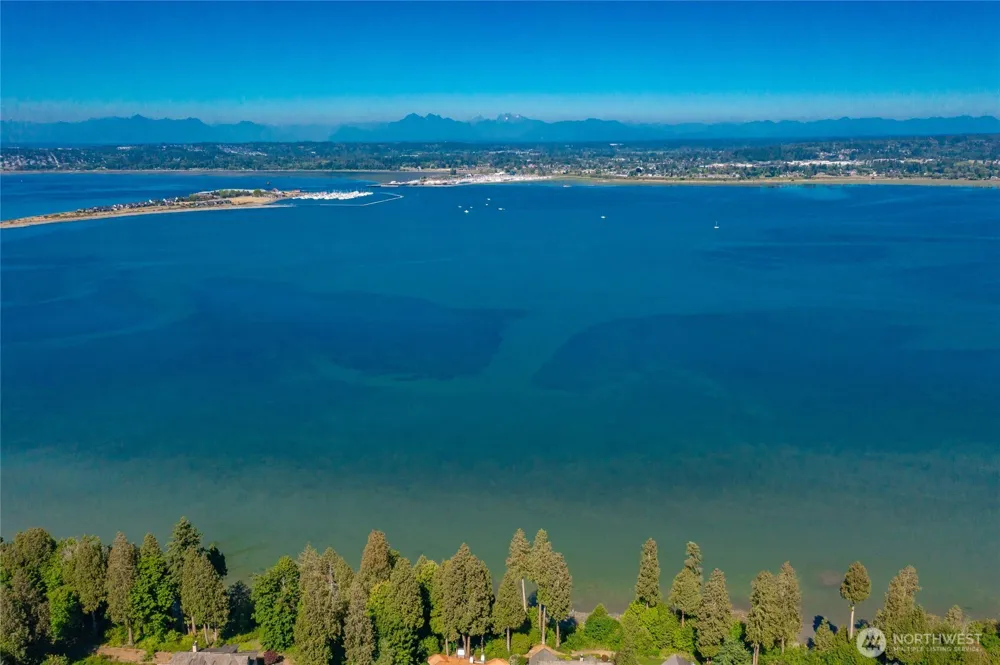 5522 Puffin Place Blaine, WA 98230