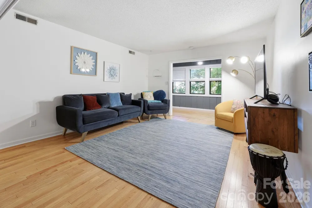 1503 Abbey Circle Asheville, NC 28805