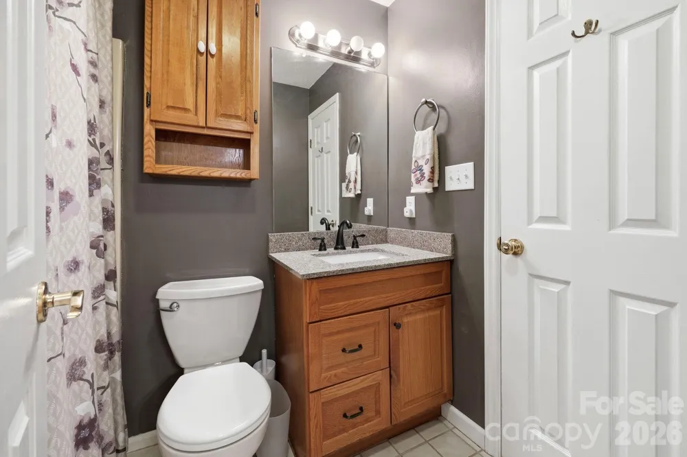 1503 Abbey Circle Asheville, NC 28805