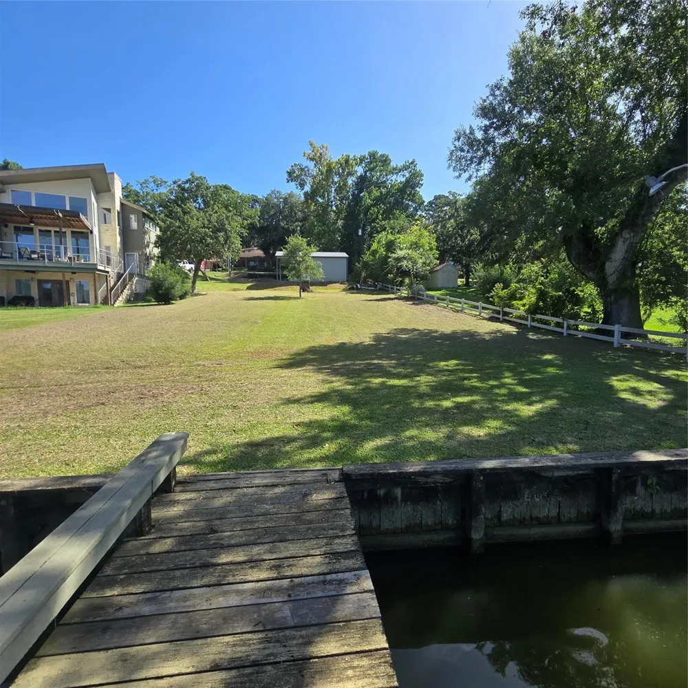 72 Edgewater Way Point Blank, TX 77364