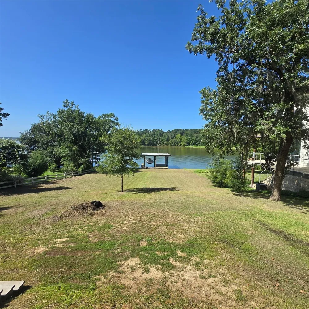 72 Edgewater Way Point Blank, TX 77364