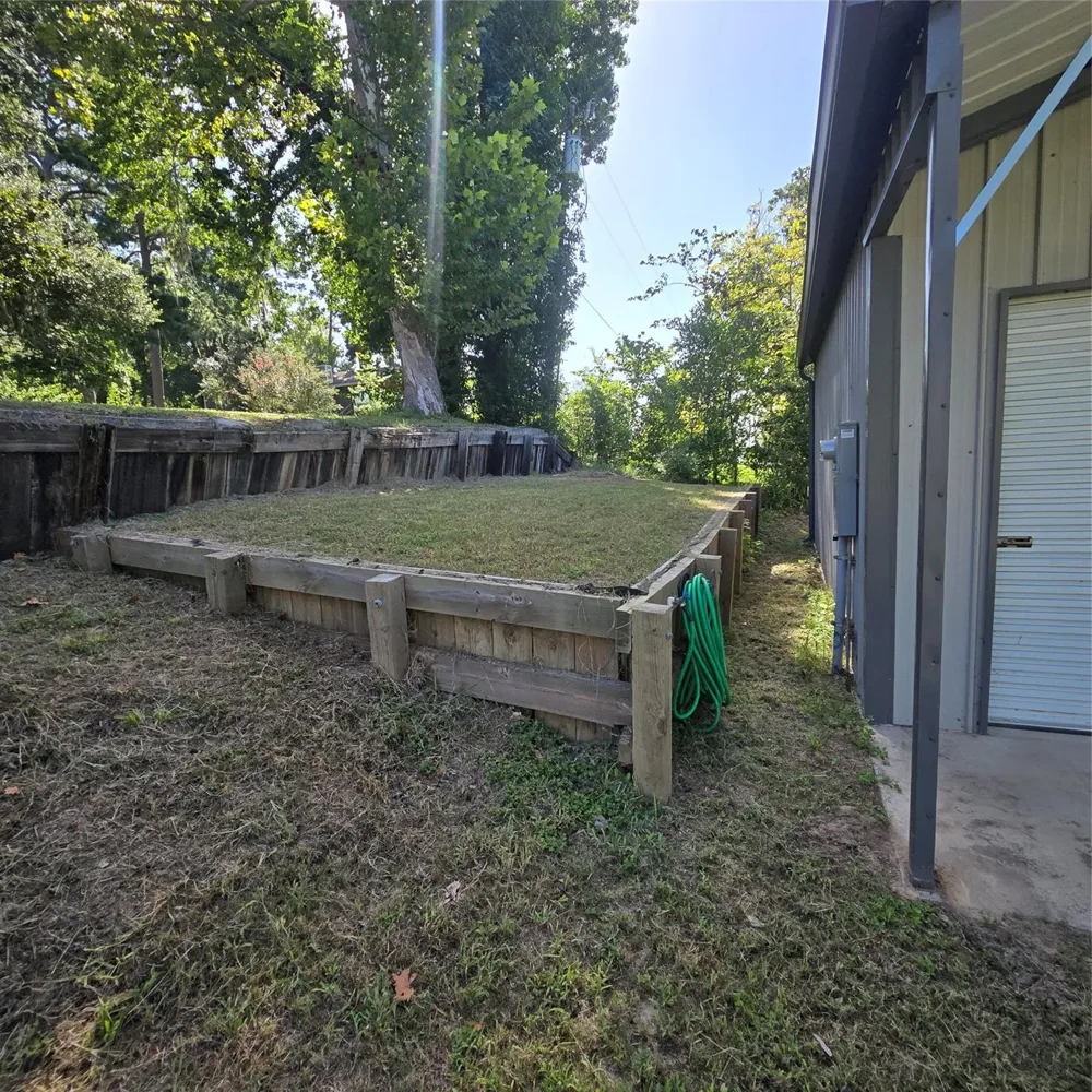 72 Edgewater Way Point Blank, TX 77364