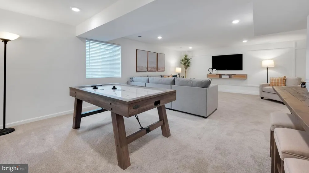 3049 MARTHA WAY Pennsburg, PA 18073