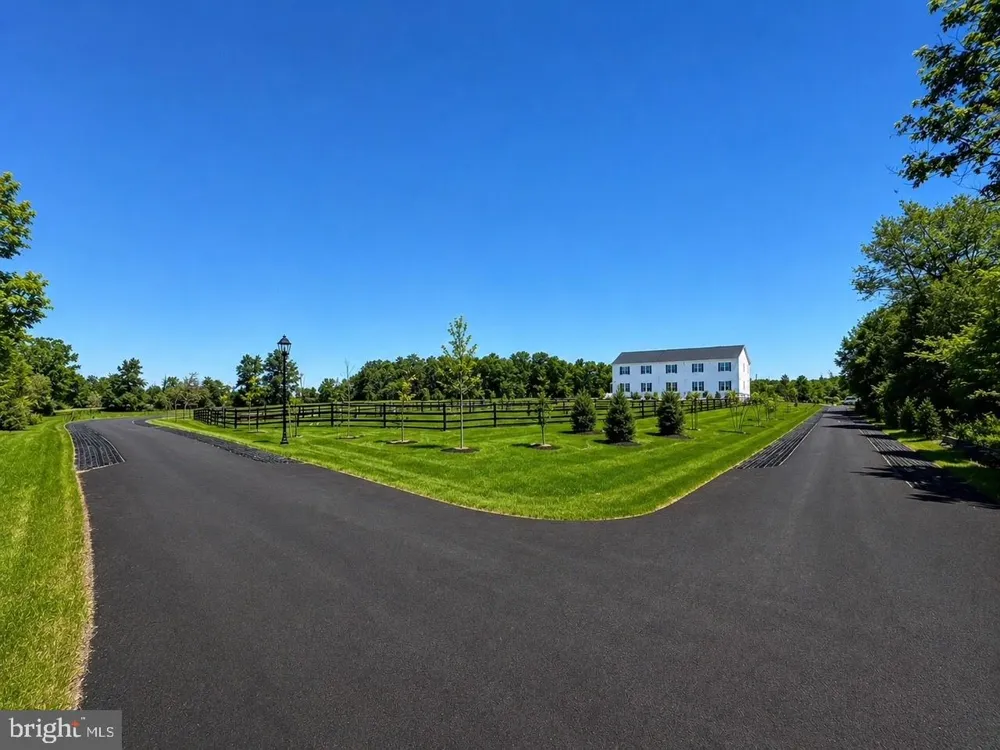 3049 MARTHA WAY Pennsburg, PA 18073