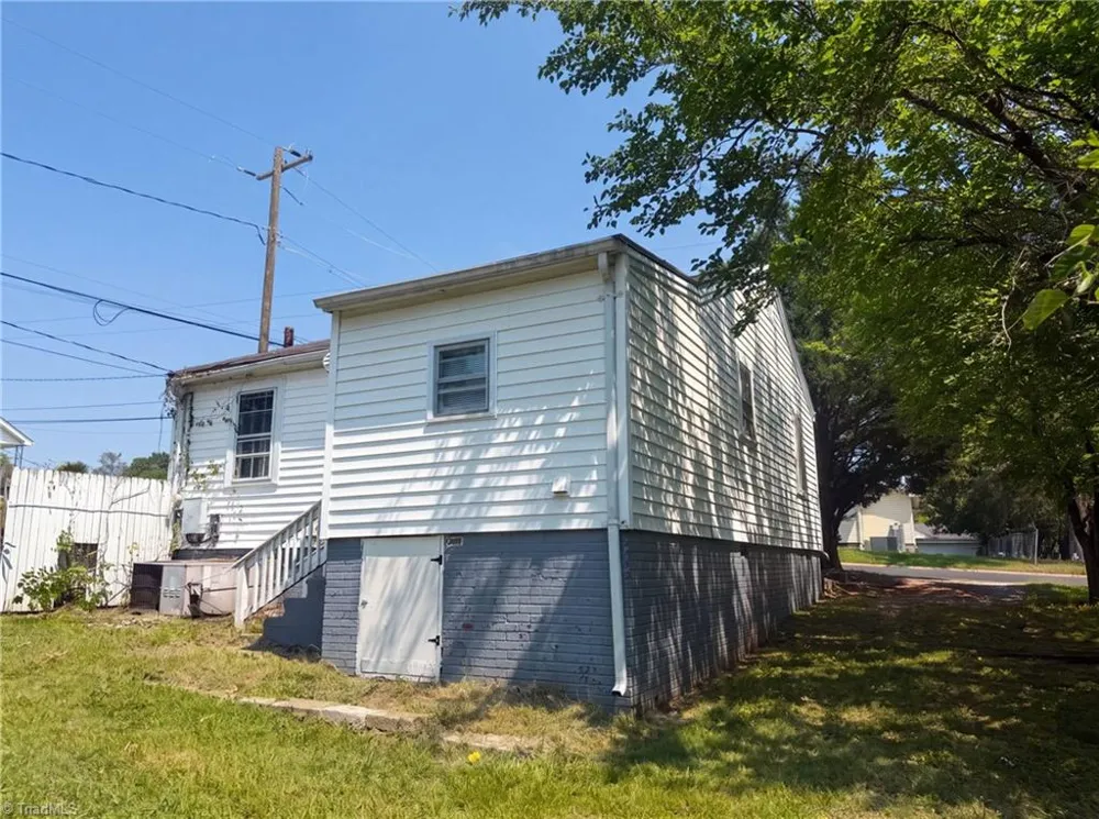 920 Elm Street Burlington, NC 27217