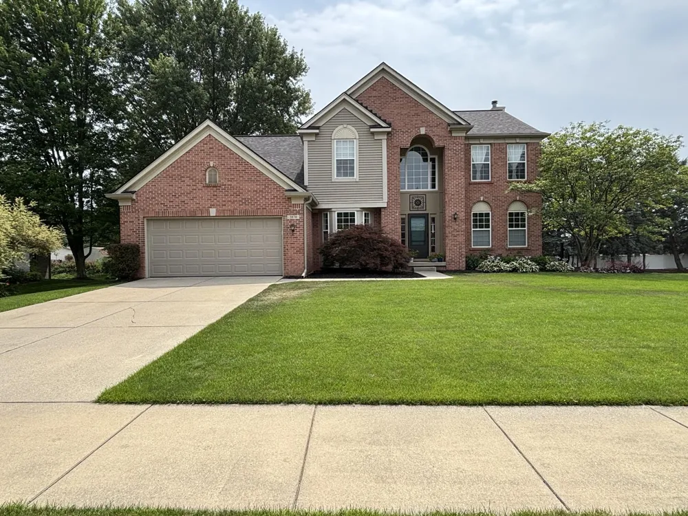 3870 Windwood Drive NE Plainfield Charter Township, MI 49341