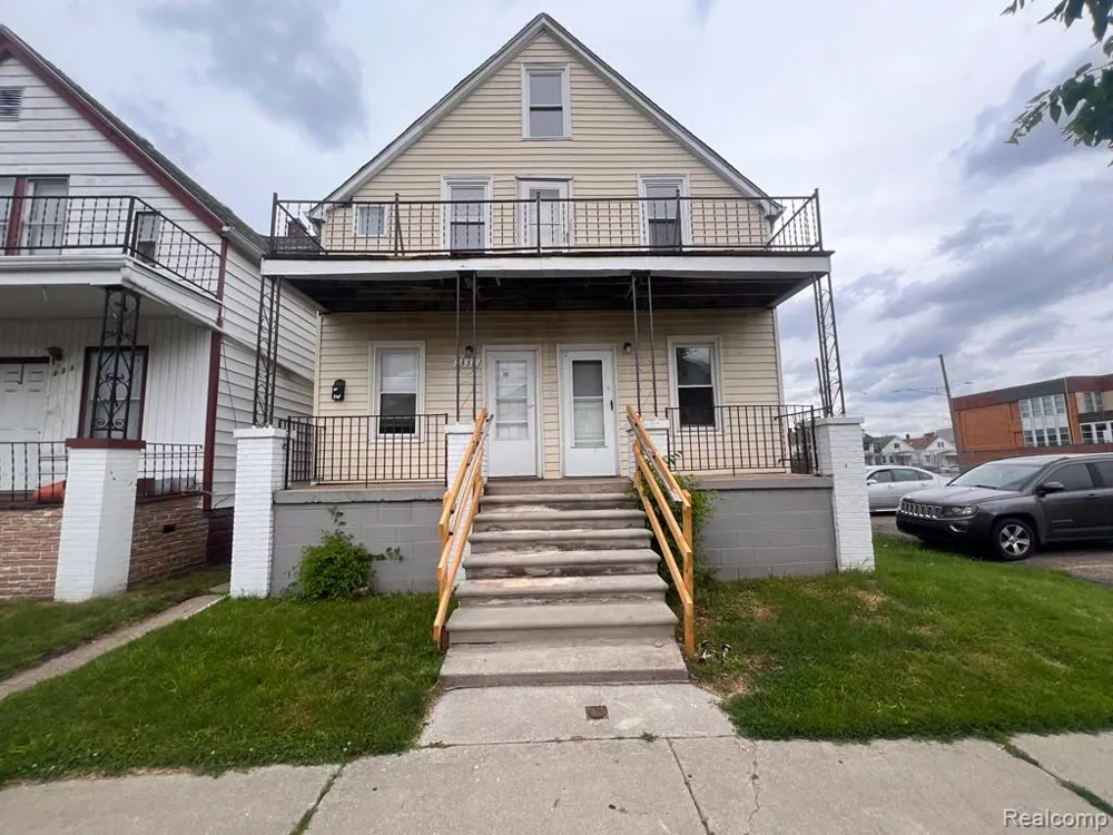 3337 Norwalk Street Hamtramck City, MI 48212