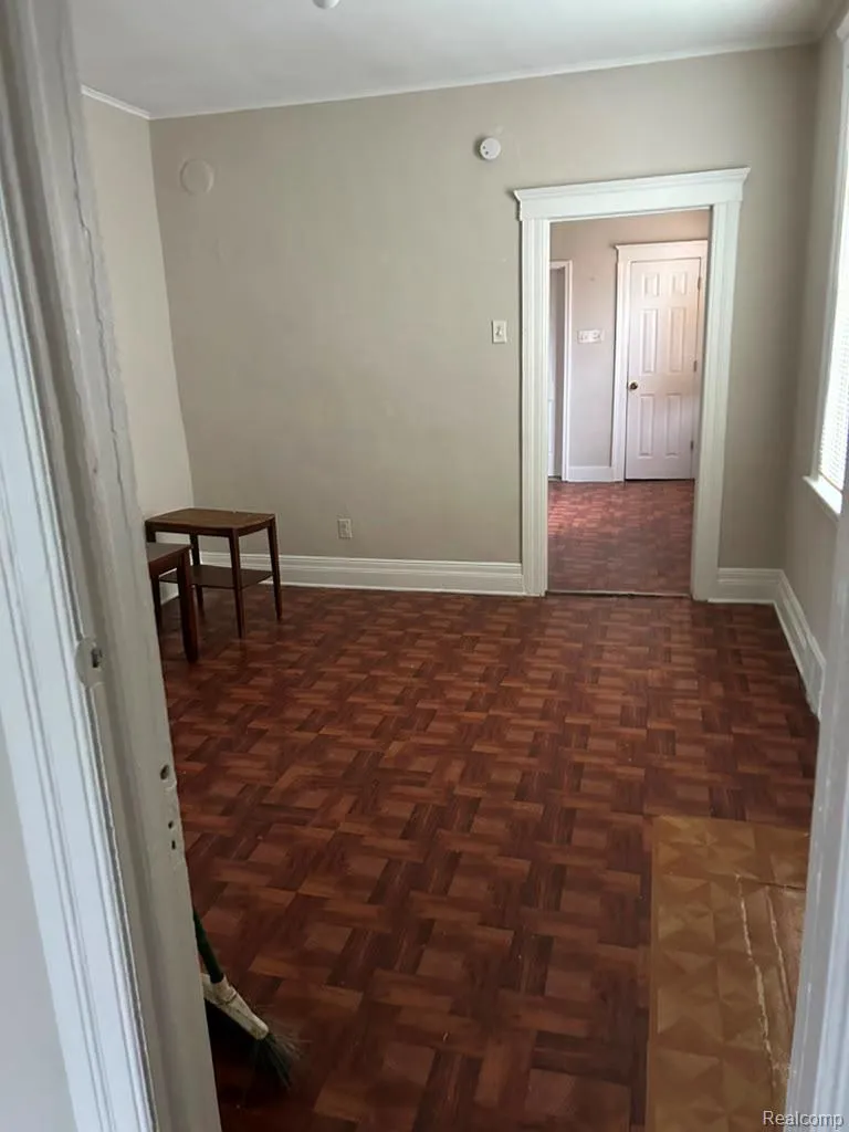 3337 Norwalk Street Hamtramck City, MI 48212