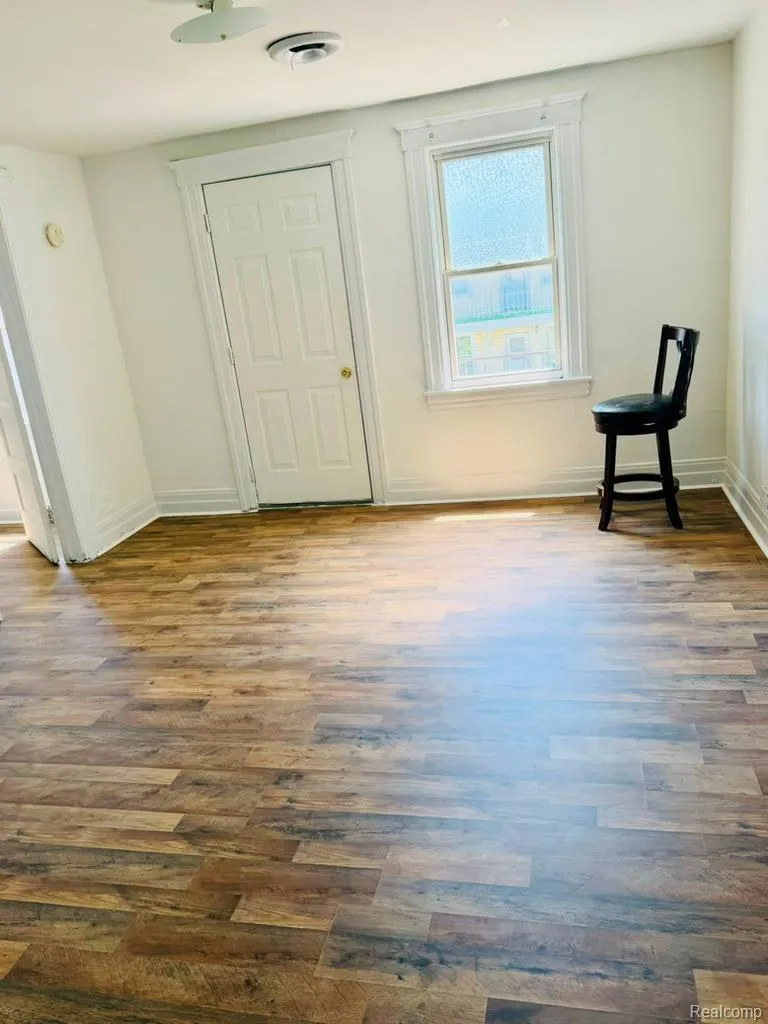 3337 Norwalk Street Hamtramck City, MI 48212