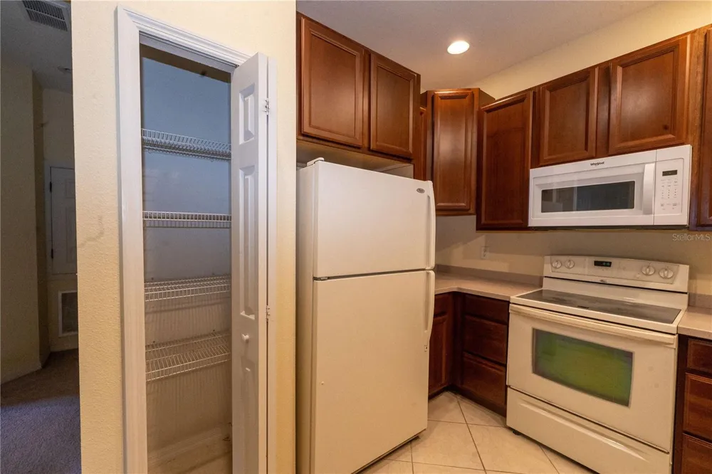 4316 VIA PIEDRA CIRCLE #5-204 Sarasota, FL 34233