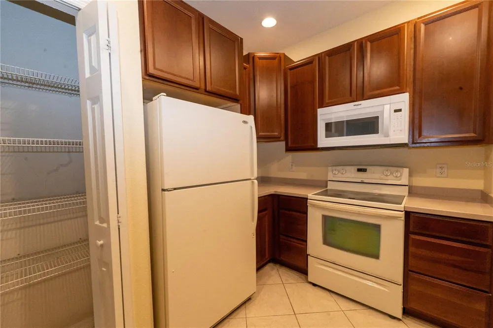 4316 VIA PIEDRA CIRCLE #5-204 Sarasota, FL 34233