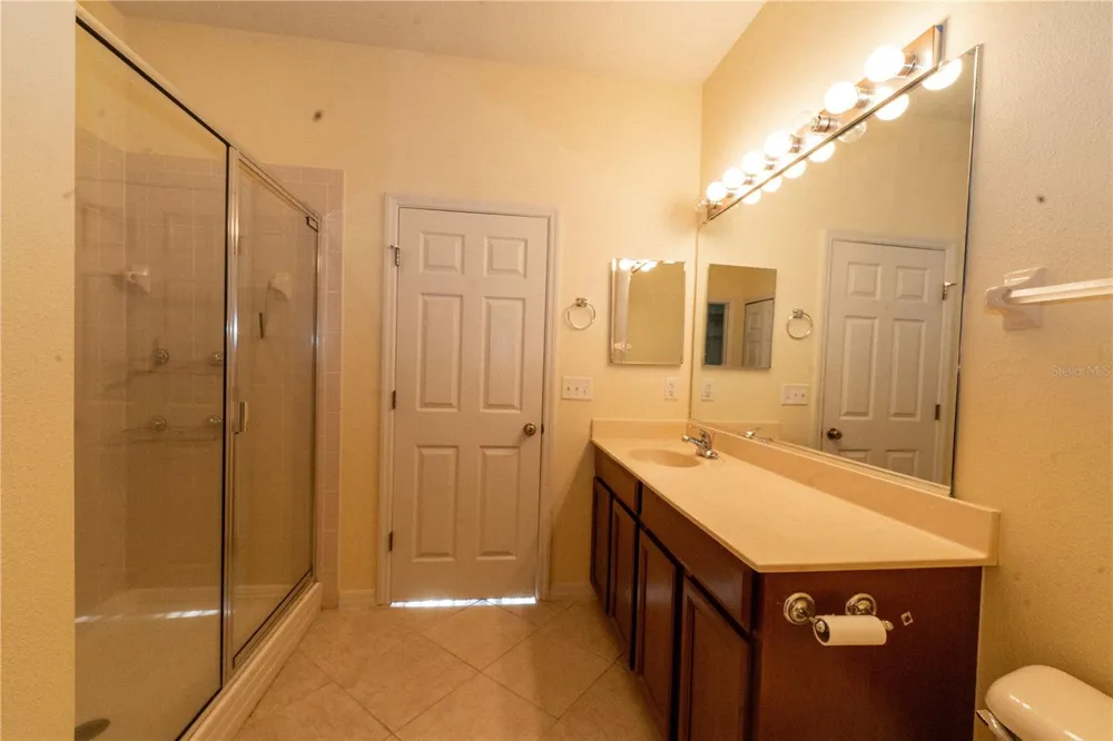 4316 VIA PIEDRA CIRCLE #5-204 Sarasota, FL 34233
