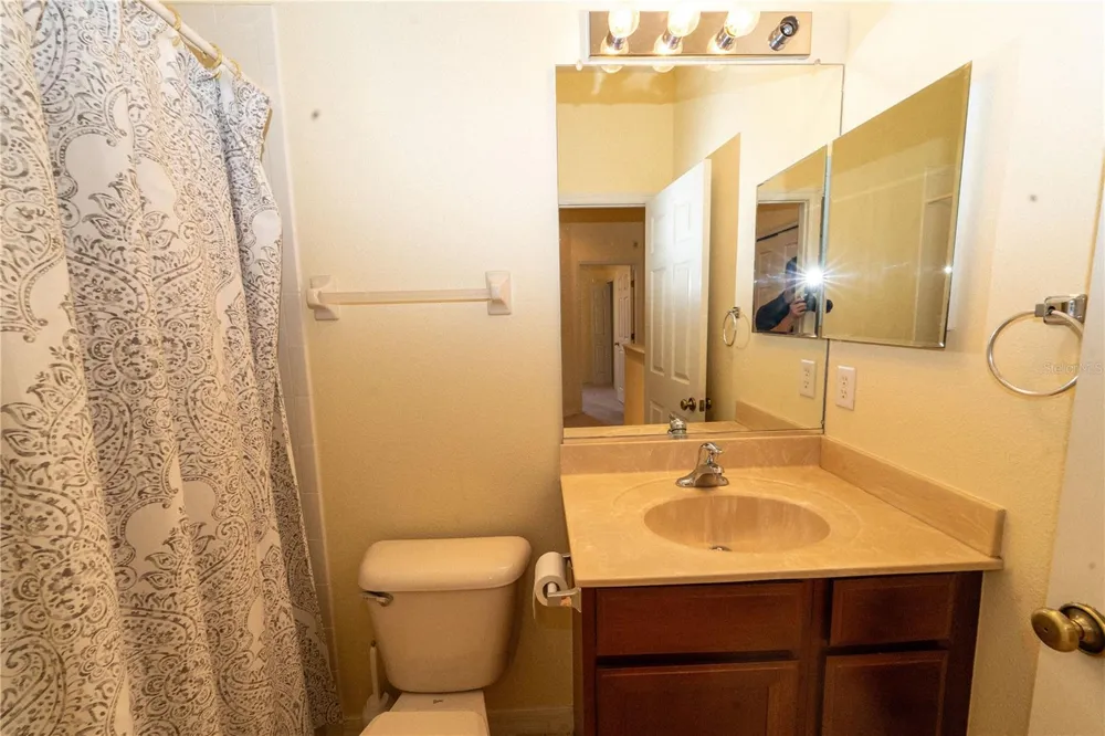 4316 VIA PIEDRA CIRCLE #5-204 Sarasota, FL 34233