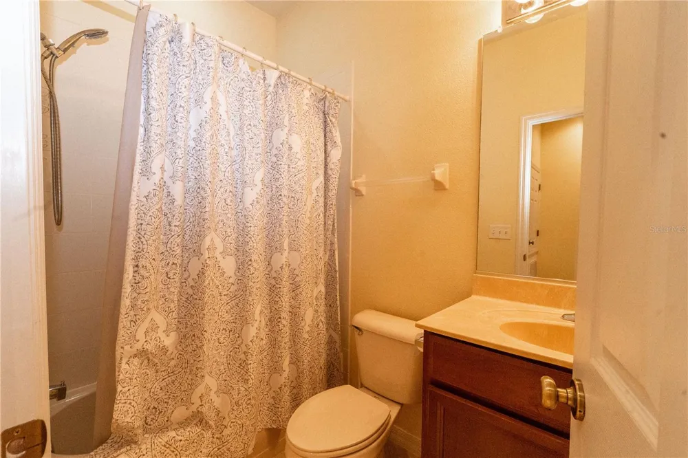 4316 VIA PIEDRA CIRCLE #5-204 Sarasota, FL 34233