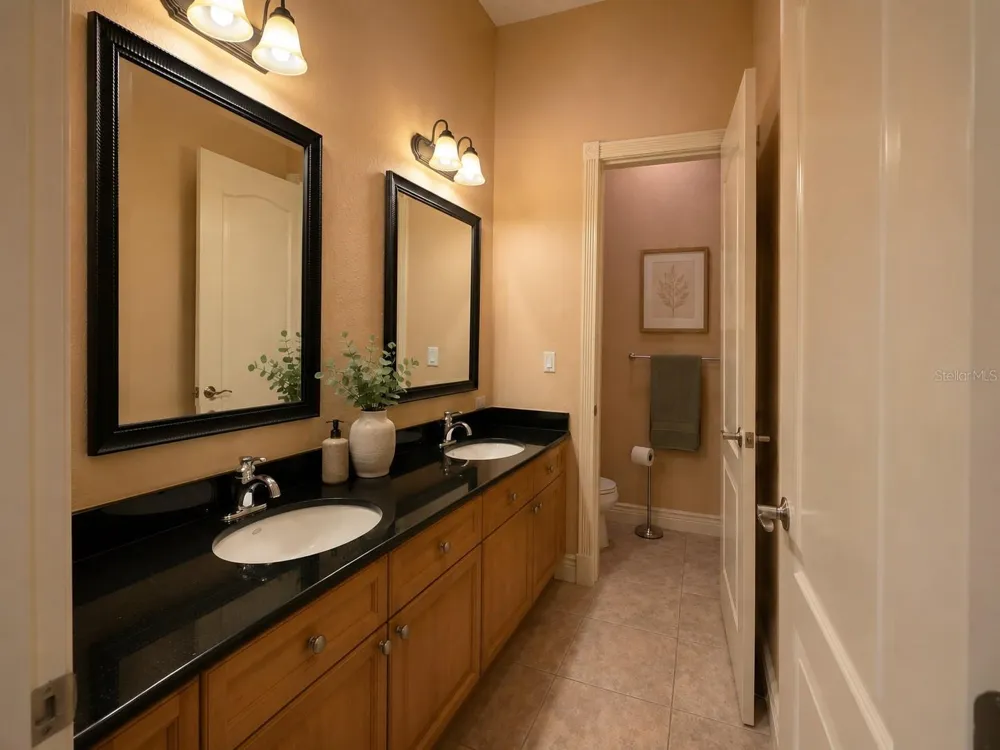 4907 BAYSHORE BOULEVARD #103 Tampa, FL 33611