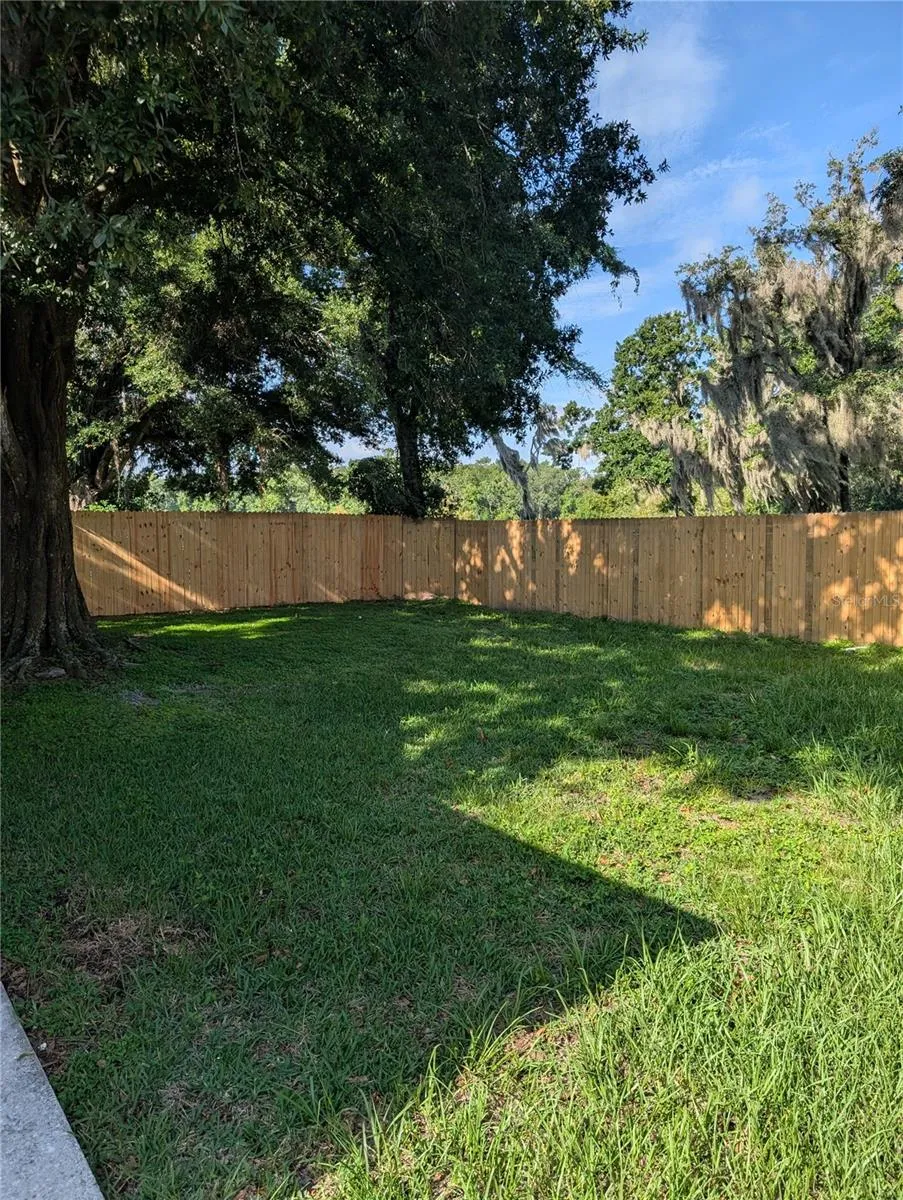 4205 BARRET AVENUE Plant City, FL 33566