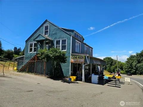 1209 Olympic Highway S