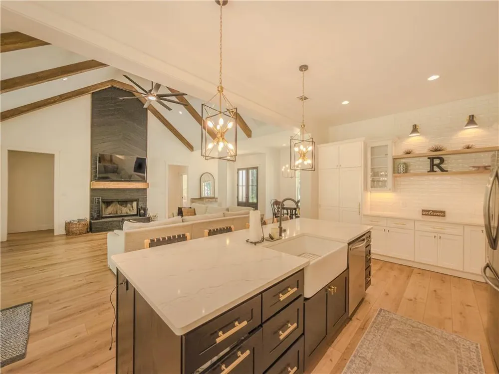 1010 Holland Springs Road Madison, GA 30650