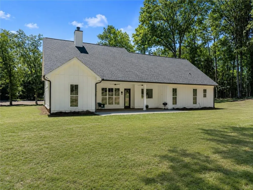1010 Holland Springs Road Madison, GA 30650