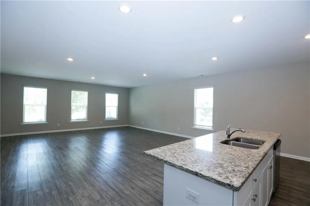 4355 Magpie Drive Hoschton, GA 30548