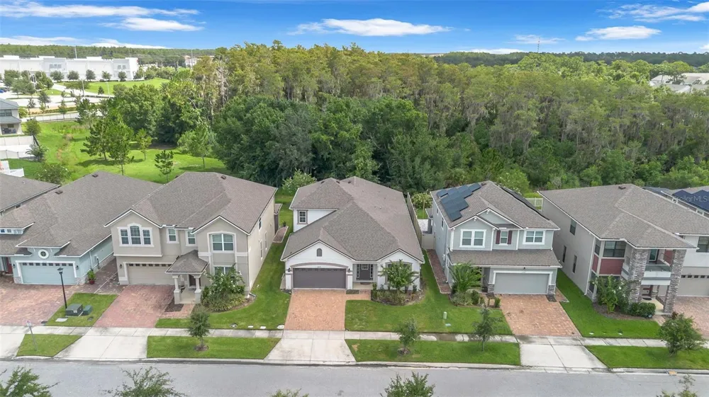 2285 CENTERRA LOOP Kissimmee, FL 34741